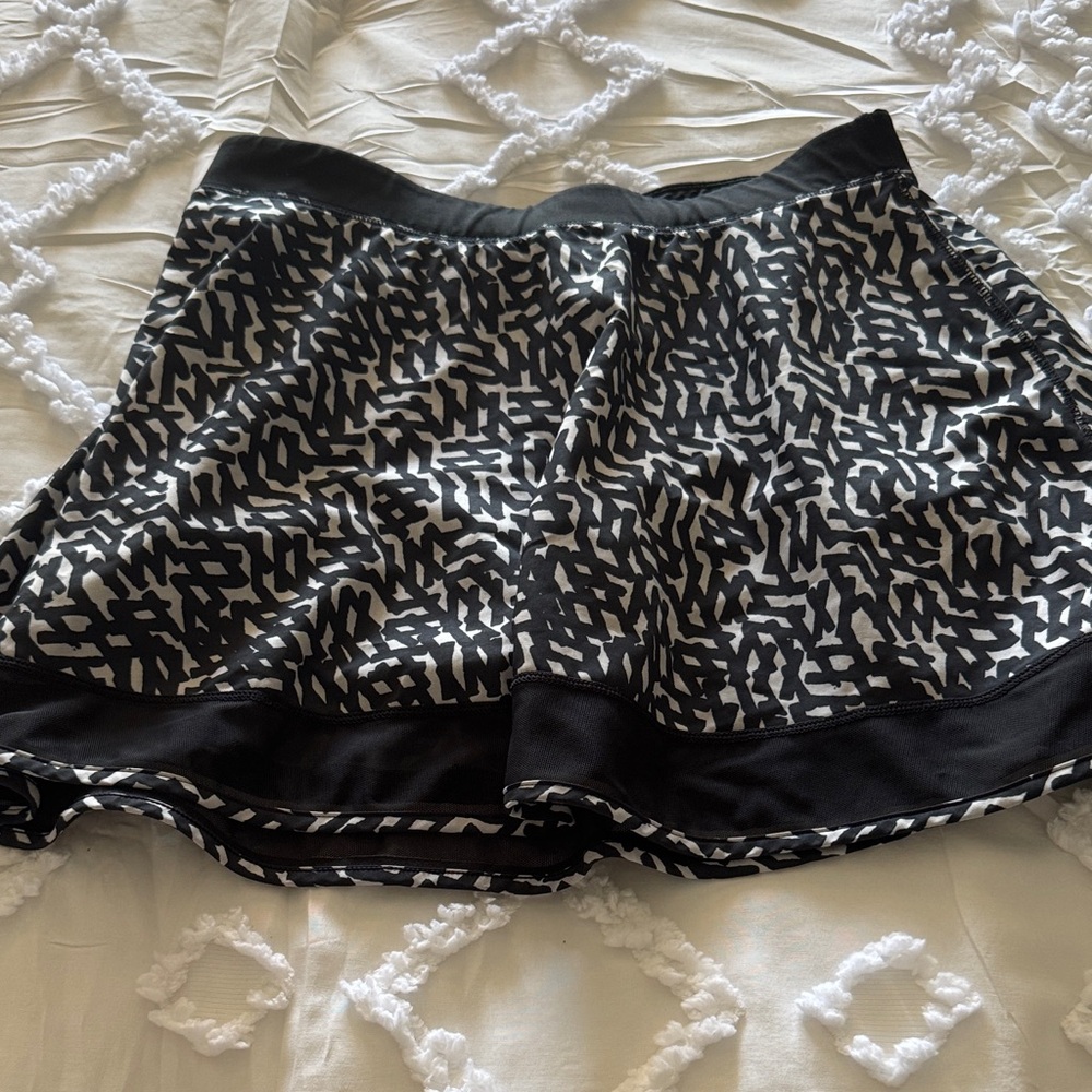 Lululemon Athletica Black and White Skater Skirt